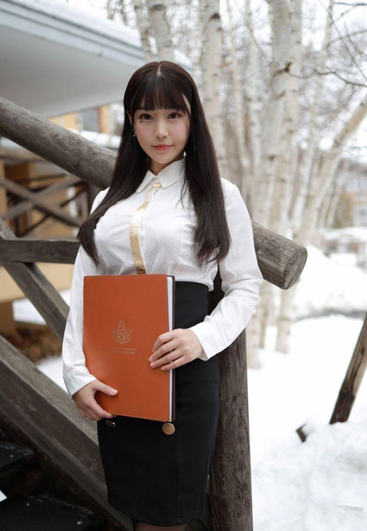  [当我们]万万没想到,现在的女大学生穿职业装这么优雅