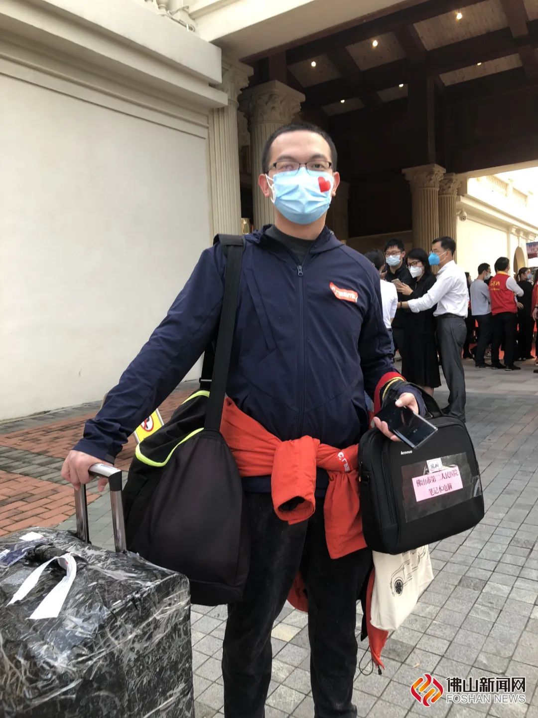  『回家』今天，佛山驰援湖北322人“医护军团”回家了！