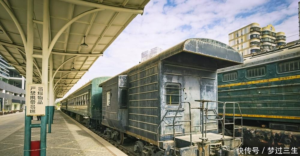  『快节奏』深圳草铺铁路公园，在快节奏闻名的城市，是时光沉淀下来的艺术品