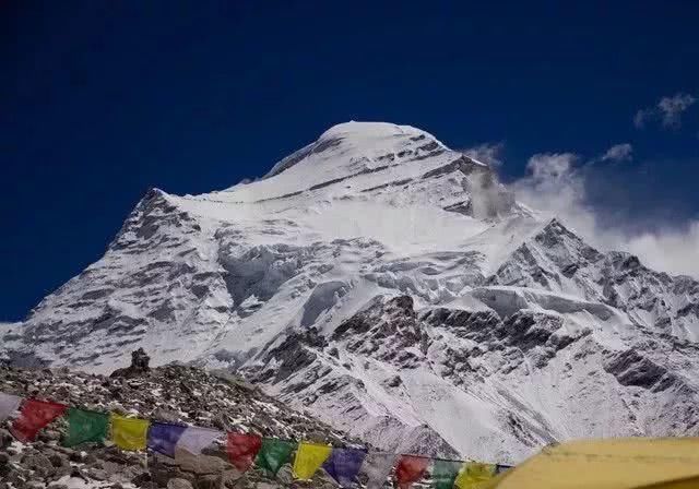 中国登协将再次提高攀登8000米山峰许可证费用，珠峰涨价58％？