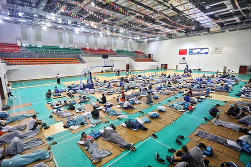 上海浦东已转移5.7万人，迪士尼度假区明日暂停开放