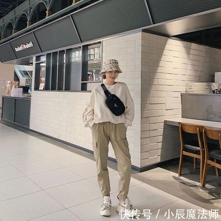  [今春]你的裤子该！换！了！今春必穿这4条裤子，太藏肉了！