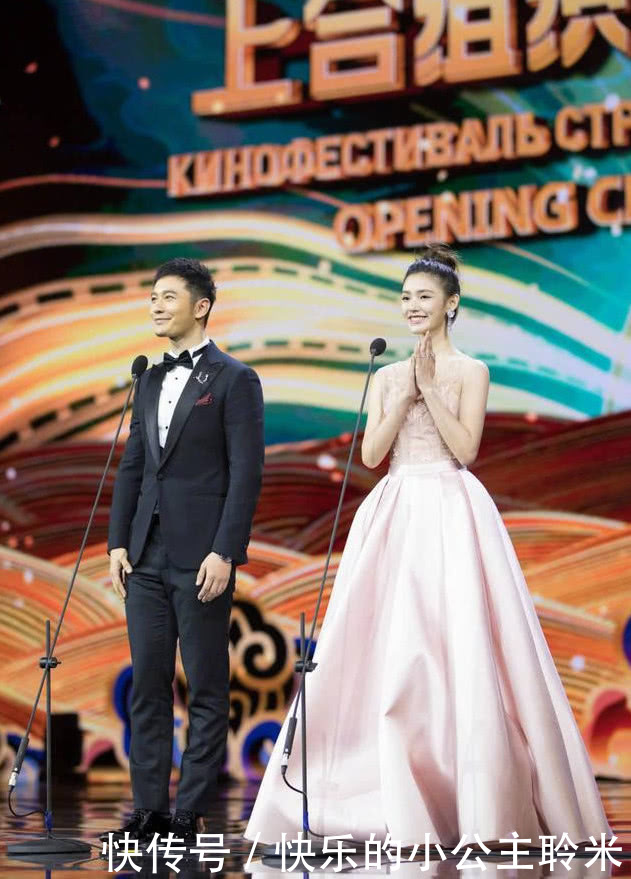 当钟楚曦与林允同穿吊带衫，才知道健身瘦和节食瘦的差距有多大