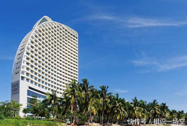 这酒店位于三亚交通核心区,可以欣赏醉美夕阳,初次到三亚必荐