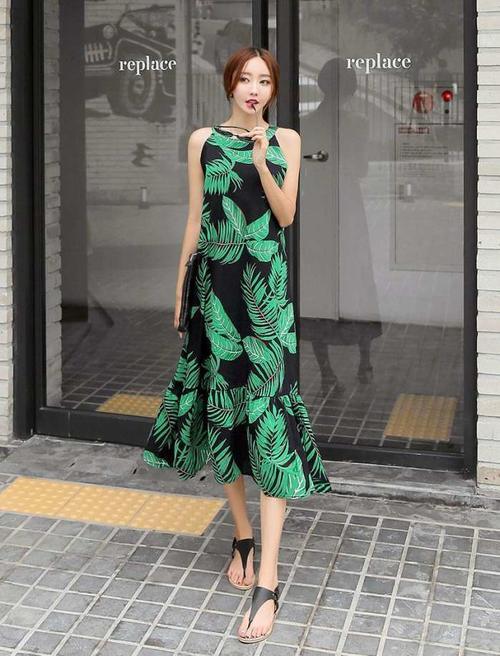 明艳舒畅的裙子，新潮又美观，秀出无法抗拒的美丽