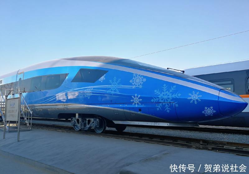  [京张高铁]北京在建的一条高铁，对接河北，长约174千米