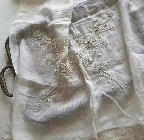 精致：如何用一根线制作优雅的蕾丝，梭编蕾丝好精致，俘获了多少少女心