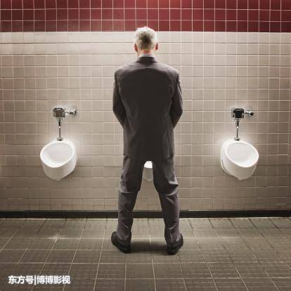 排尿很黄,异味很大,是身体的什么信号吗?