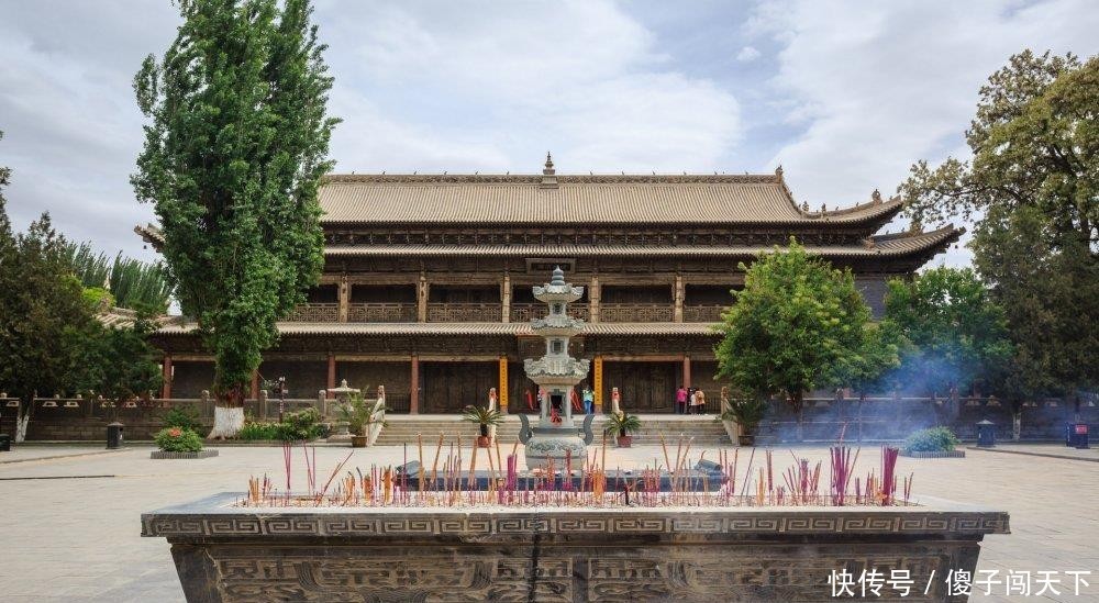 甘肃这个4A级景点寺院,始建于西夏,有亚洲最大的室内卧佛