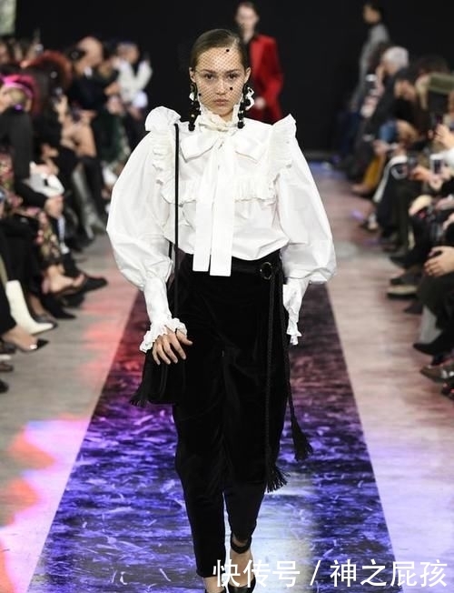 【蝴蝶结】Elie Saab 2020年秋冬系列 清新波点时尚穿出最美高级感