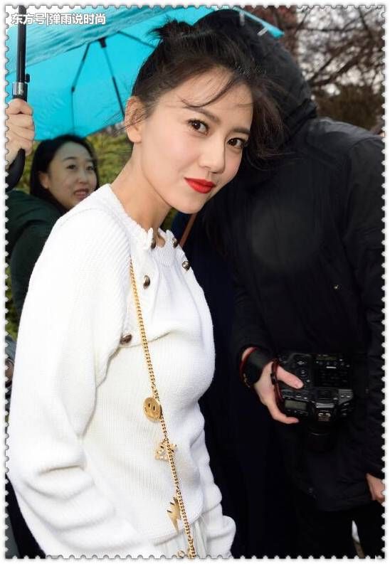 给赵又廷点99个赞 高圆圆这么会穿这么美 到底是怎么找到的?