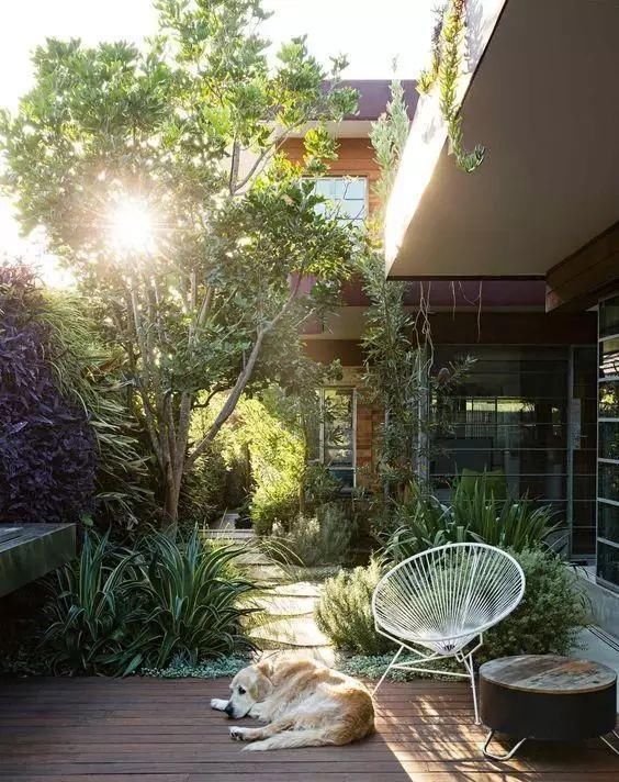 这些风格各异的乡村庭院，每一款都美的让人心动