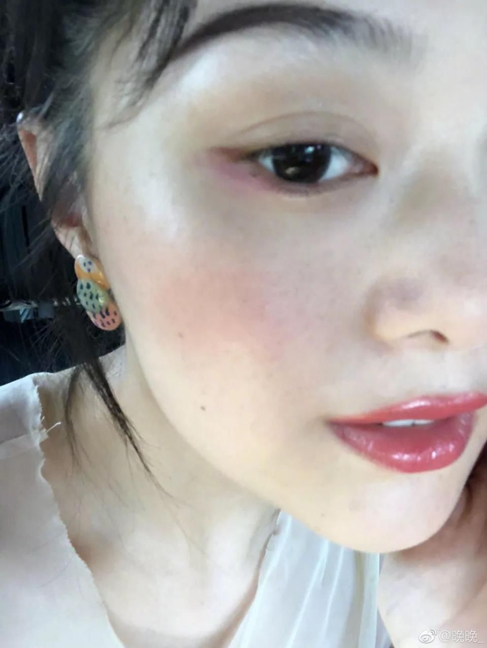 曾经的豆瓣女神变这样了?她炒火的油画妆才是真无敌!