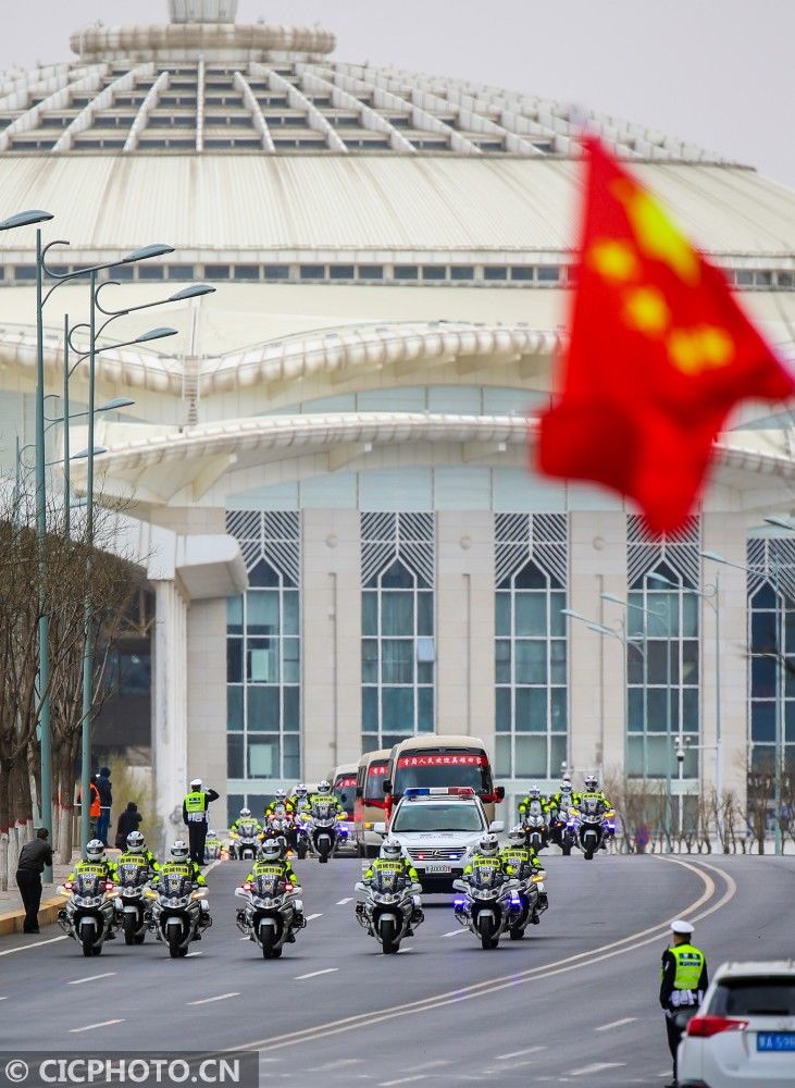  『迎接』内蒙古呼和浩特：用最高礼遇迎接英雄凯旋