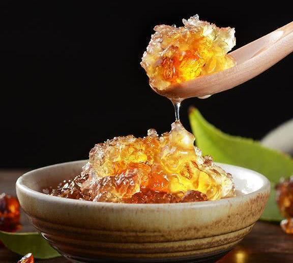 这6种食物别嫌长得丑，女人每天吃一点，排出毒素皮肤水嫩有弹性