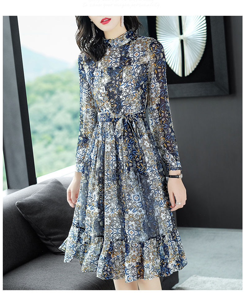 9月秋裙又火了，瞧下面70后这样穿，一款比一款好看，不火才怪