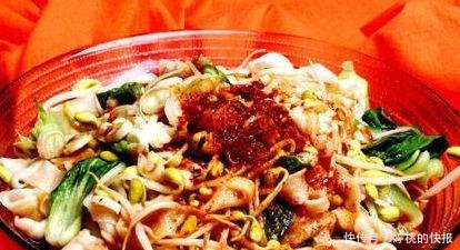 网传陕西城管禁止油泼面泼油, 餐馆老板 是谣传, 真相更让人愤慨