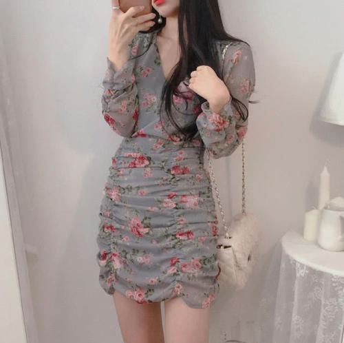  [凸显]春季怎么穿才美呢？轻熟风完美诠释时尚，凸显你的女人味