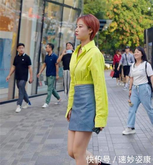  『喜欢』街拍人人都说女孩子不要太要强、太独立，不然就不会招人喜欢