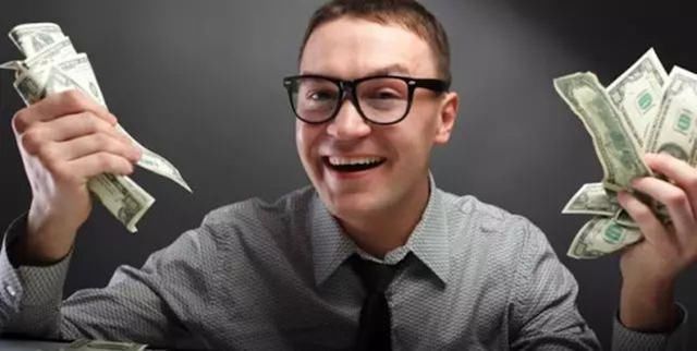 中国目前存款超百万的家庭能有多少?都是怎么