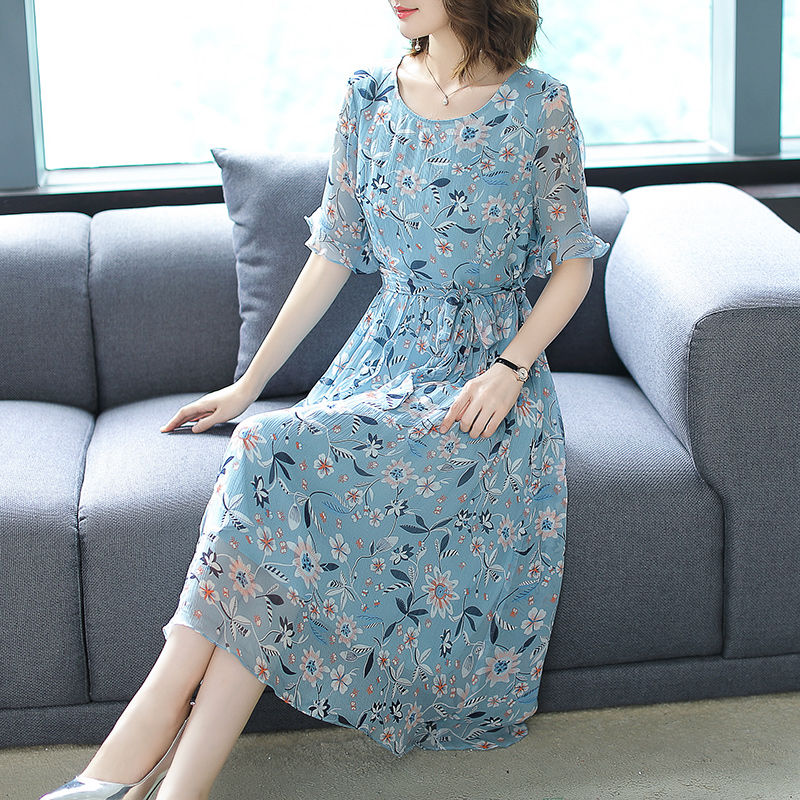 连衣裙上新,虽然有点小贵,但很洋气,35-60岁女人穿最合适