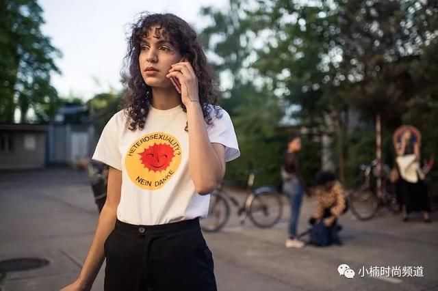 跟随德国女人的脚步，穿出颠覆着装法则的强势风格