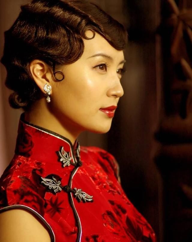  [妩媚]相比时装,她们这样穿更妩媚,最后一个有没有电到你?