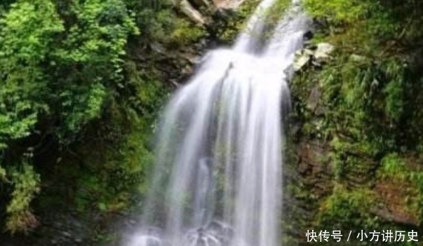 中国最“恐怖”的瀑布,曾是禁地无人敢去,如今谣言破散吸引游客