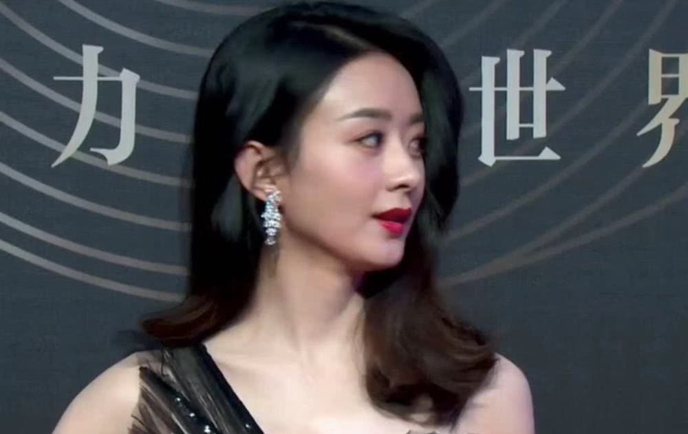 生图■郑爽甜美,热巴镜头前拉高抹胸太率真,生图来了:赵丽颖成熟