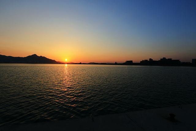 唐代近体诗对偶的美学功能是什么?