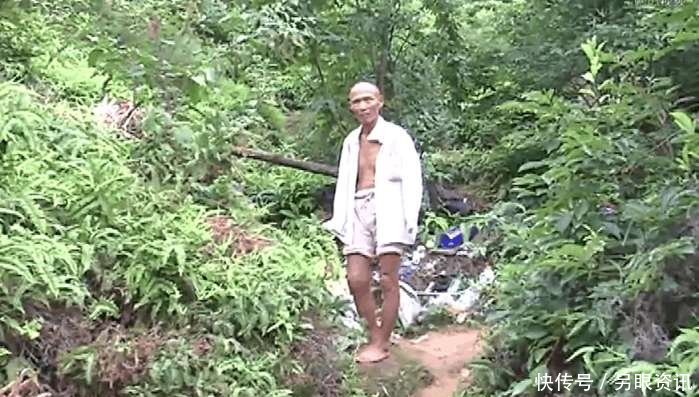 男子隐居洞穴25年 山洞冬暖夏凉 我特别爱干净 很少生病