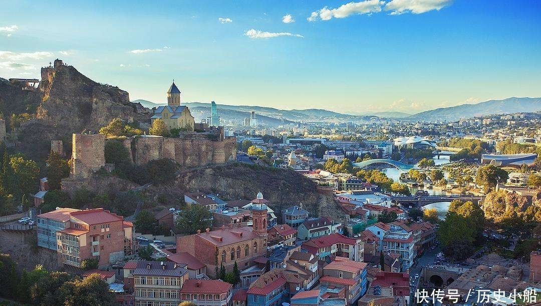 最适合旅游的亚洲国家，风景不输瑞士和挪威，物价却比泰国还要低