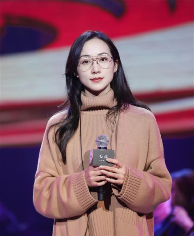  【鱿鱼衣的时】今春卫衣升级了!2020流行这么穿!