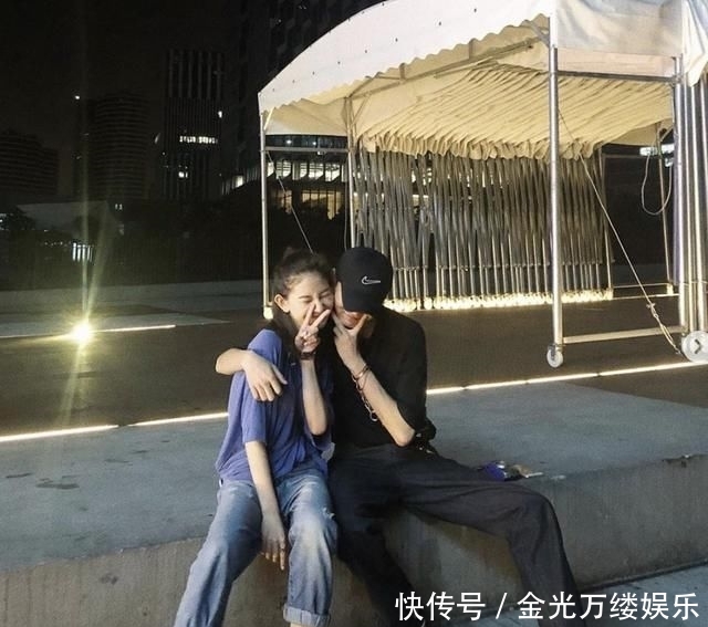  [整坏]susan撬綦美合男友？500w粉丝网红直播假体暴露，夏夏鼻子整坏