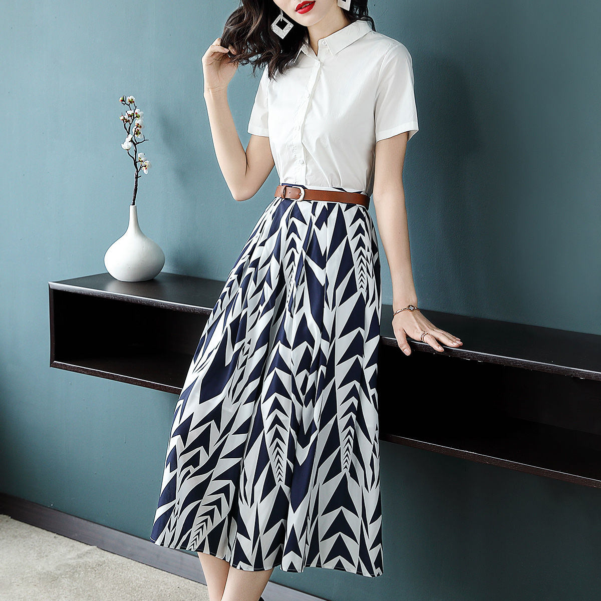 新款秋装特洋气!48岁妈妈已剁手4件，配高跟鞋，洋气到飞起