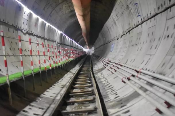 成功“穿江”！杭州地铁6号线最新消息来了