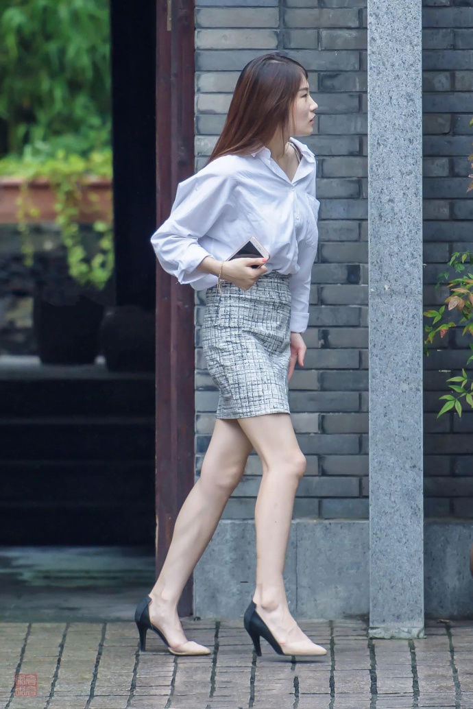 街拍路人，艳压群芳的独特穿搭参考，让你成为时尚潮流领跑人