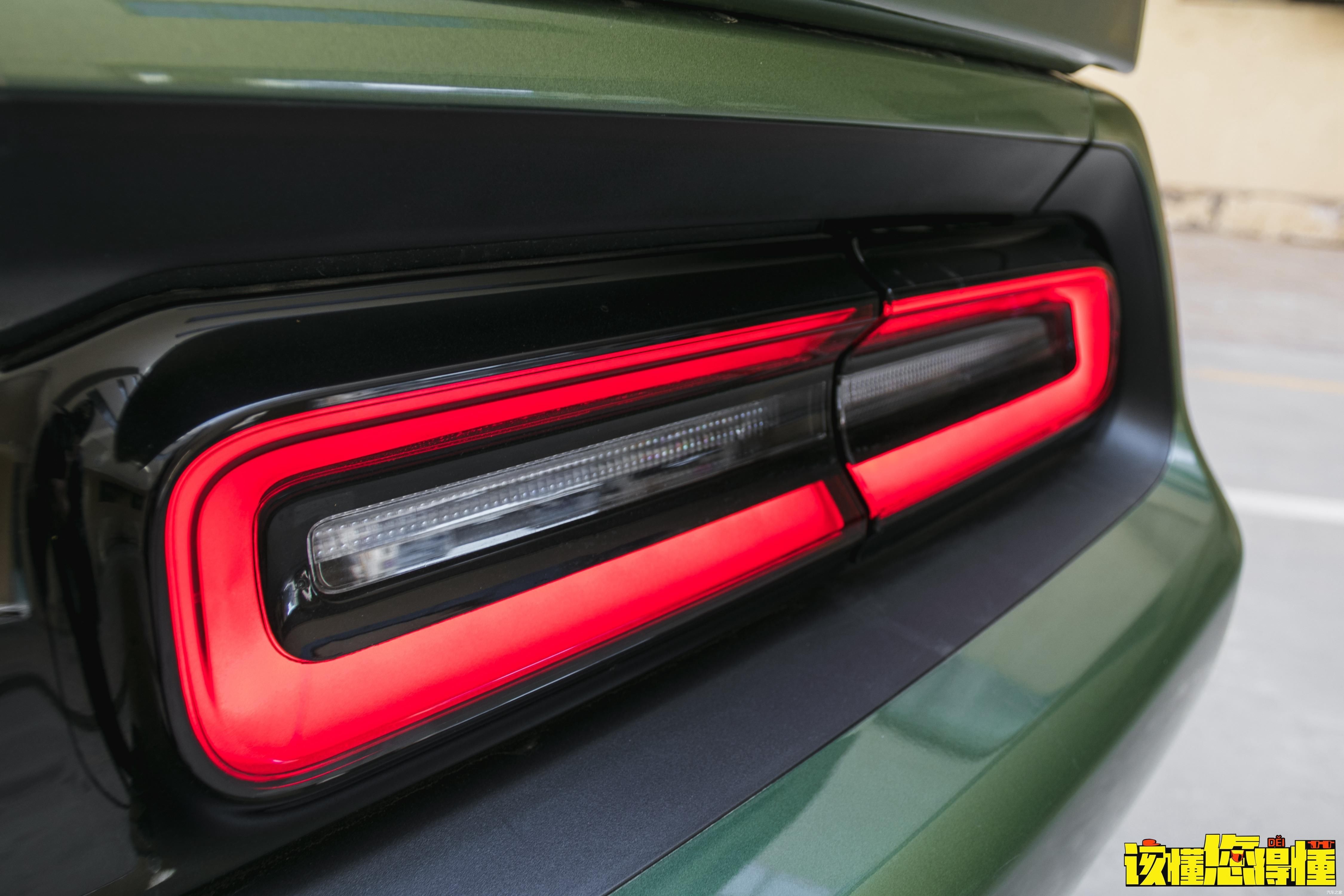 \＂i6\＂: \＂http://p6.qhimg.com/t012bb3c5bef69329c2.jpg?size=400x254\＂测评唐老大同款战车---道奇挑战者