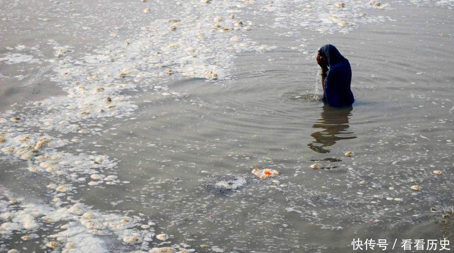 这座耗费1500斤黄金建的庙,每天用几十吨食材,免费供应游客吃喝