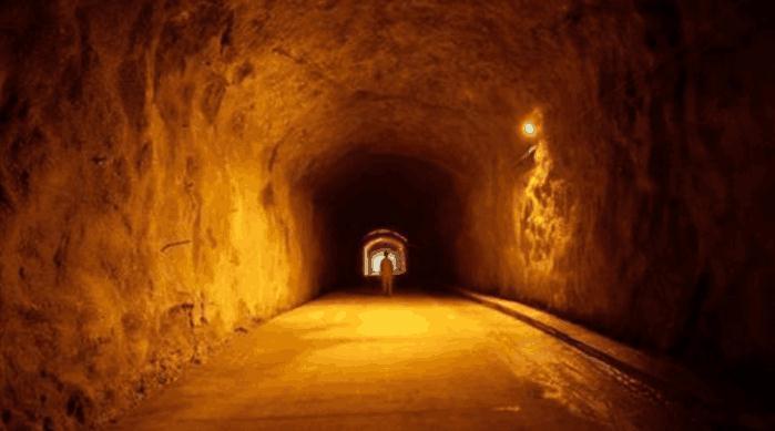 我国一座深藏在地下的水电站,秘密建设了20年才完工！