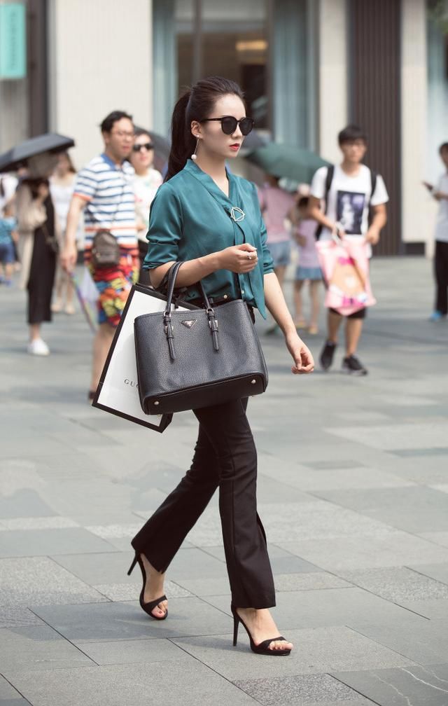 街拍：成都的街拍达人教你如何清爽整个夏季！