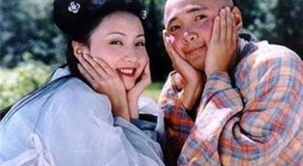 杨幂替身当妈 卓亨瑜晒孕照曝儿子正脸 老公撞脸黄轩疑似富豪