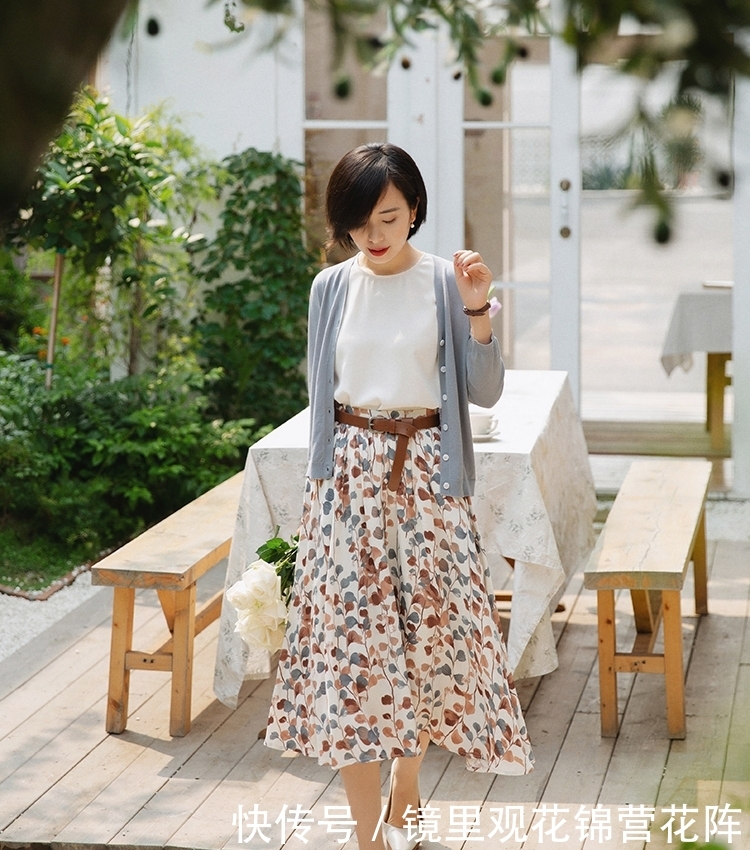  气质：2020年夏日最美“OL风穿搭”一定要试，给足你气场与时髦！