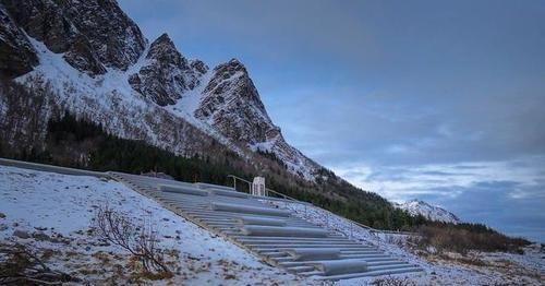 拥有峡湾极致风景，这可能是世界上最漂亮的公共卫生间