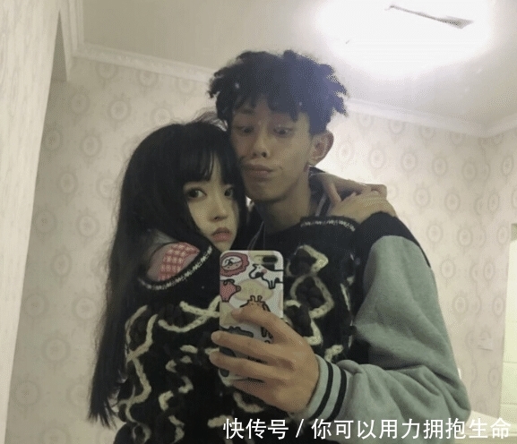 脸上:笑起来“超美”的女孩,脸上会有这3特征,简直是直男们的心头肉