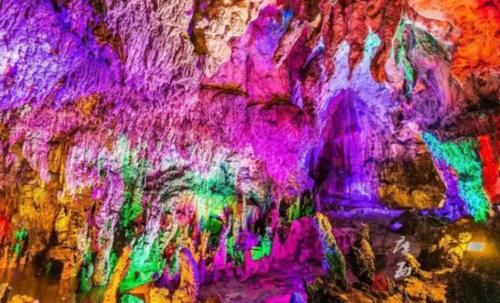 探秘广西“最神秘”溶洞,惊艳程度甩桂林芦笛岩几条街