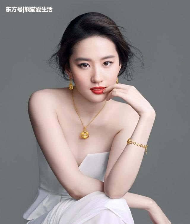 知名大V曝刘亦菲耍大牌:拍戏要清场,网友表示坚决不信