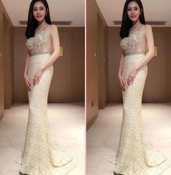 迪丽热巴撞上韩国女星秋瓷炫, 网友: 素颜脸和天然脸一目了然!