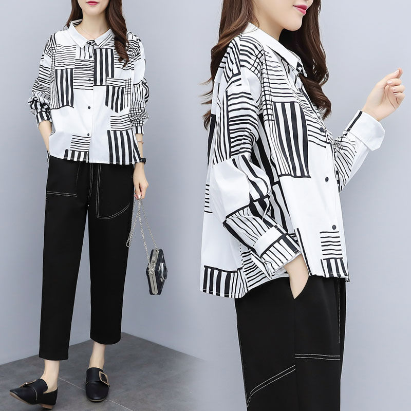 立秋了说冷就冷，聪明女人不买阔腿裤，穿这秋季套装，美翻了