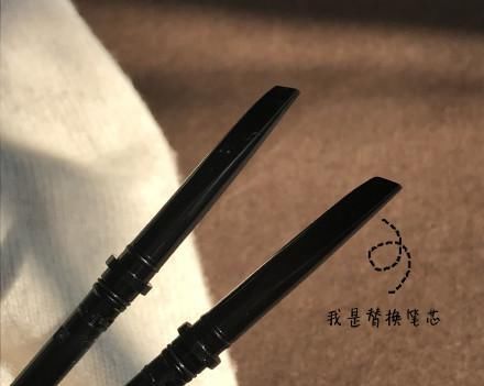 「品牌」李佳琦捧火的花西子彩妆品牌,它的国潮风包装设计很赞!